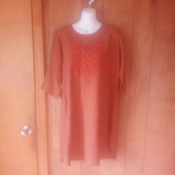 Plus Size Brown Embroidered Sunflowers? Dress Size 3X - Picture 2 of 4